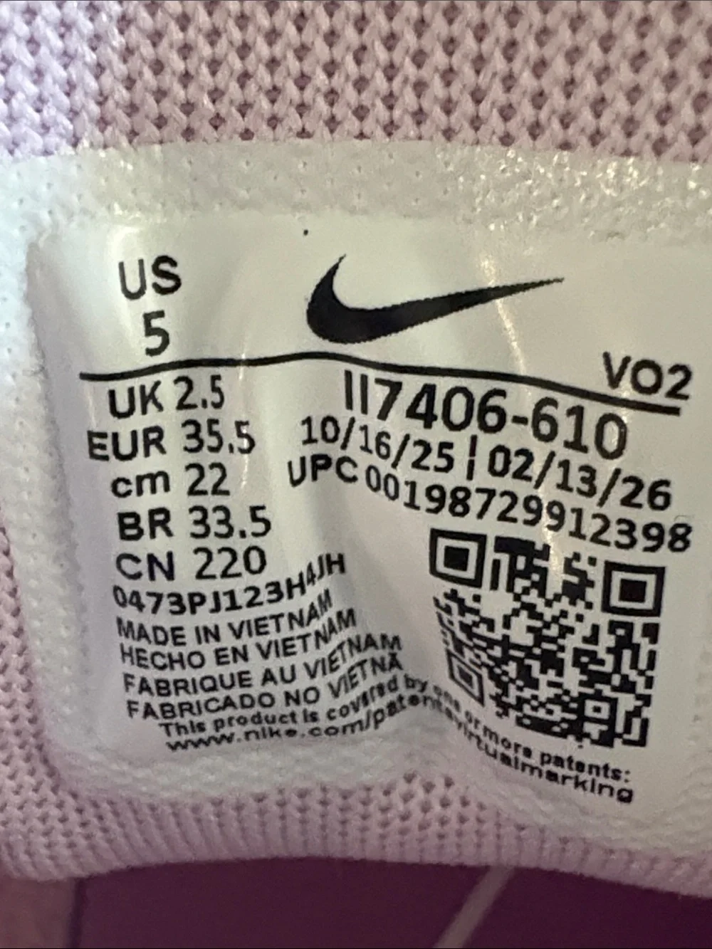 Nike Light Pink Sneakers with White Label and Black Nike Metcon 7